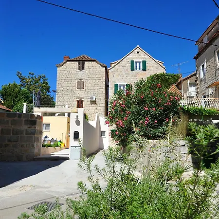 Ibella Boutique 4*