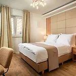 Alojamento de Acomodação e Pequeno-almoço Ibella Boutique 4*